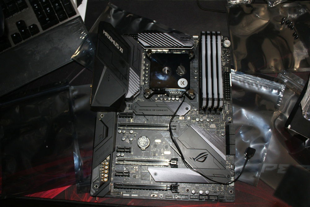 CPU Block mounted.