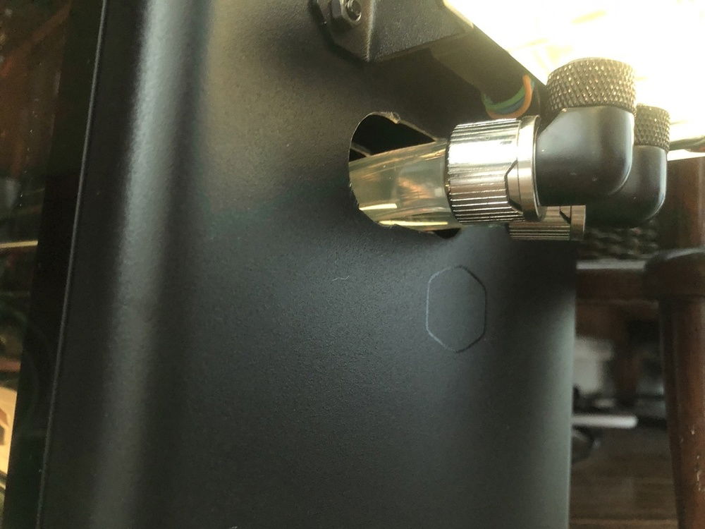 Cutout in front for tubing (external)