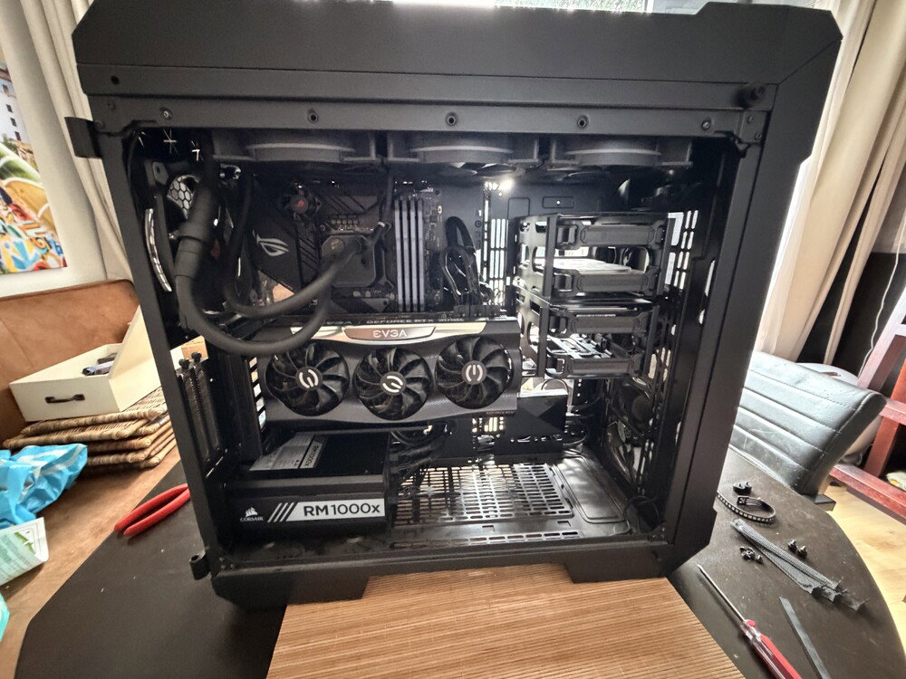 Upgrade RTX 3080, with cooler master vertical riser unit

Dont worry about the water tubes