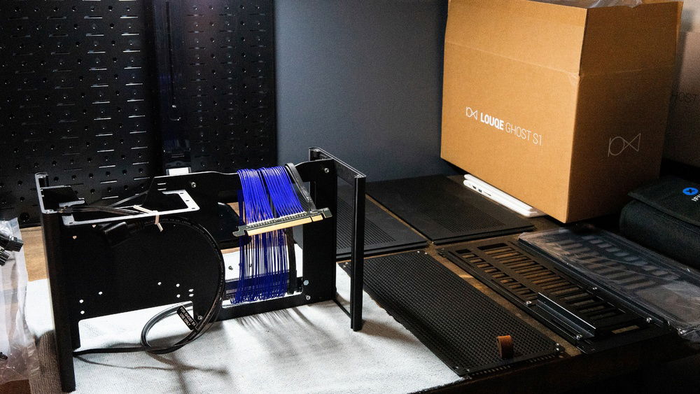 Ghost shell with panels and inner box