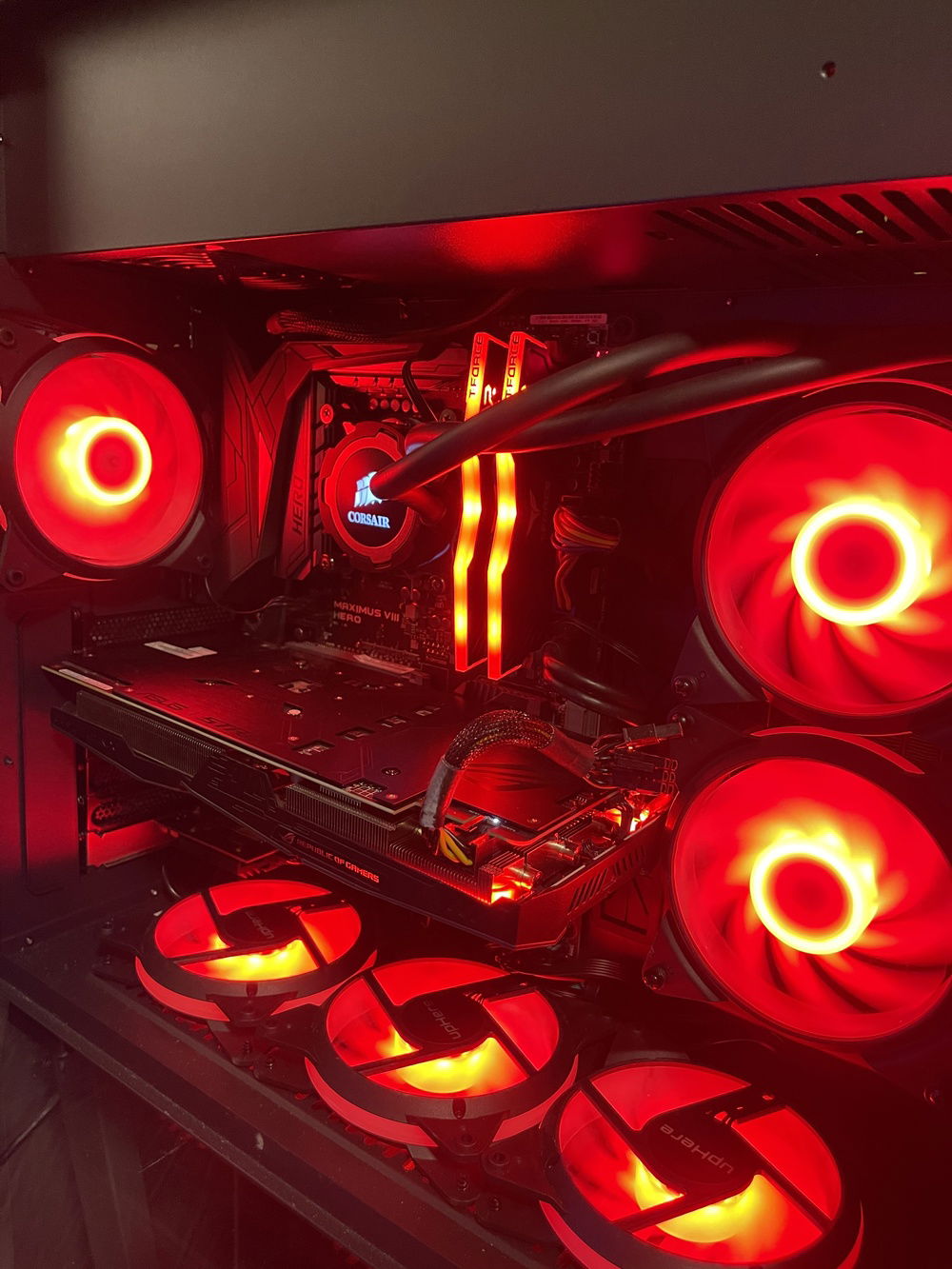 How it usually looks. Red light is very good for low light conditions giving you illumination while not compromising your night vision. I sit here at night with all that RGB going off everywhere and I think I'm about to have a seizure. Trying to find a solution to swap the RGB around automatically based on time of day.