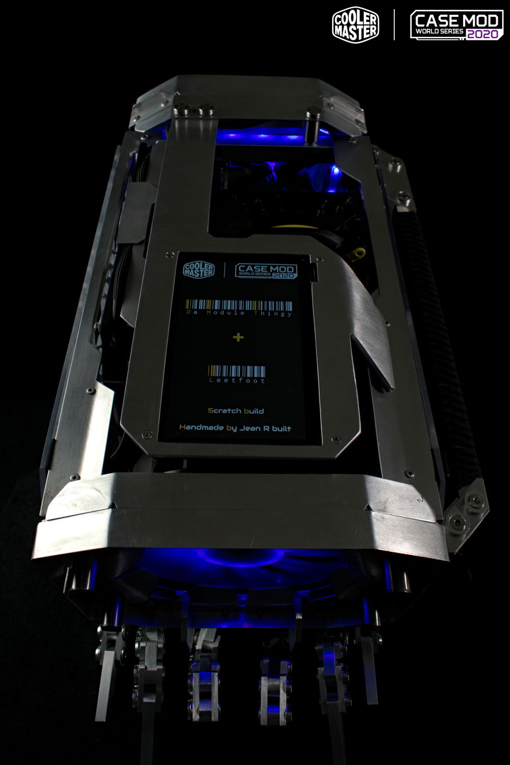 Here you can see the inside view of the LCD side of the case without the shell