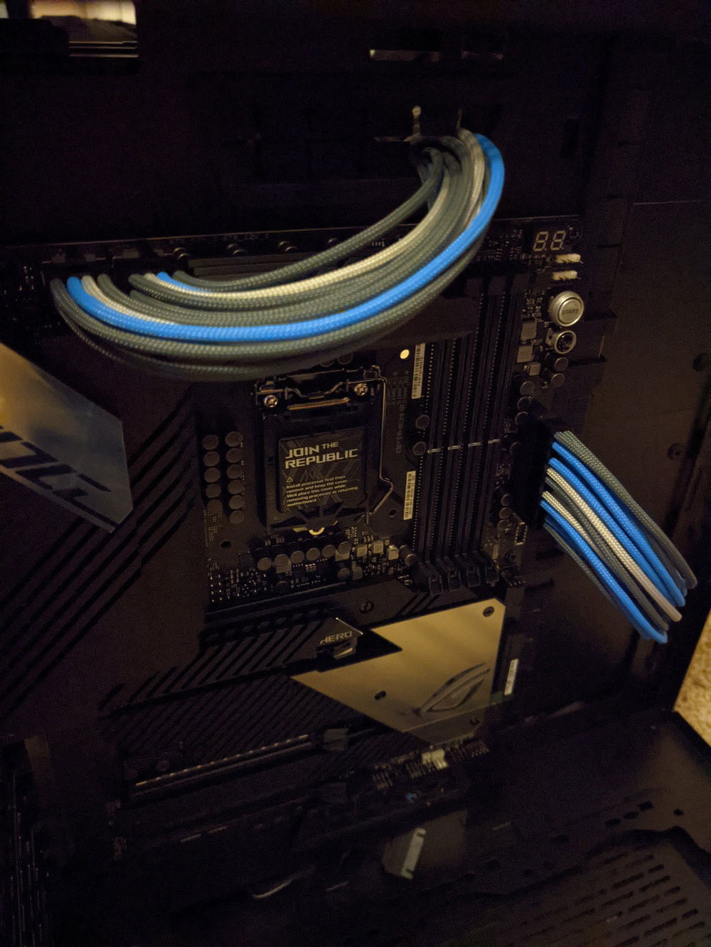 Test fit of the EPS and 24-pin cables inside the case to get an idea how they will look when finished. Planning to clean them up with cable combs later.