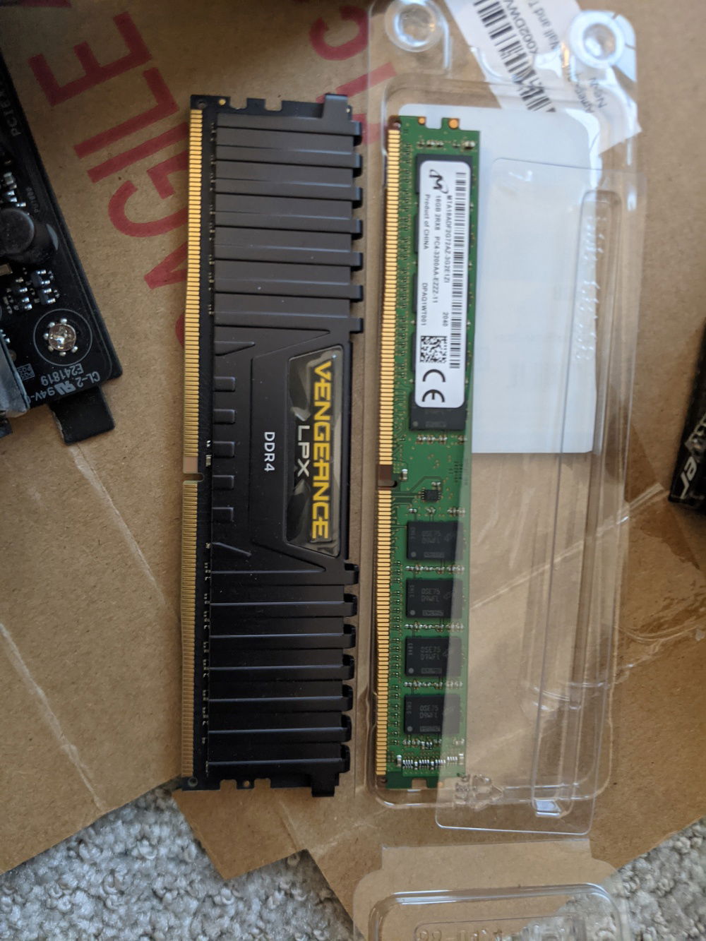 Size comparison between Corsair Vengeance LPX and Crucial VLP RAM!