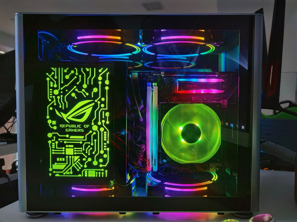 ROG themed led panel is synchronized with the G200P RGB fan
