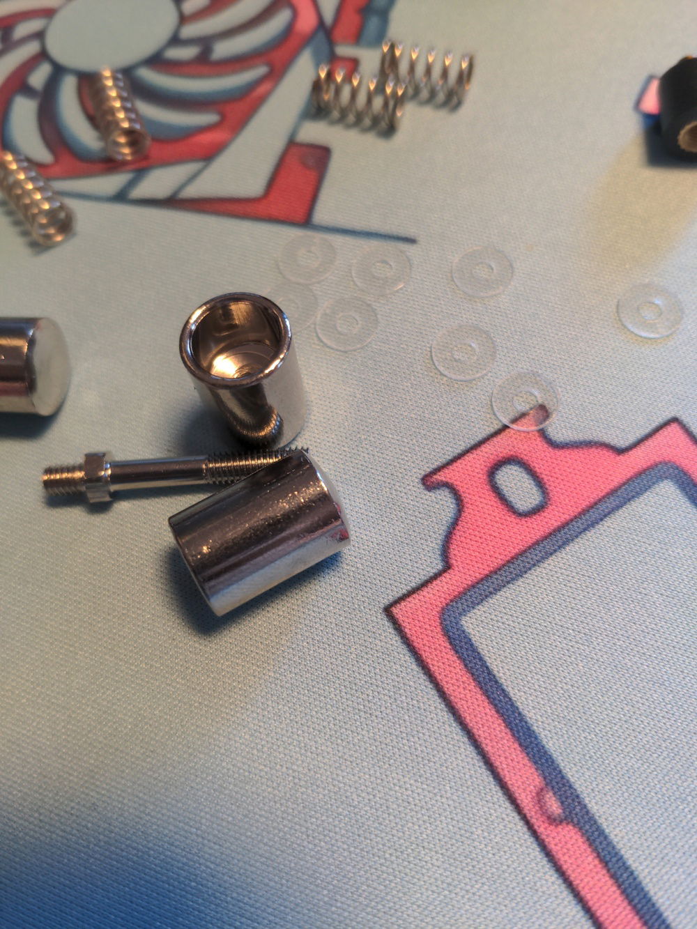 Bit of a rant here. Although the Aquanaut was quite a good concept, it was simply executed poorly. My order shipped with the wrong mounting screws and the thermals on this is not exactly up to par.