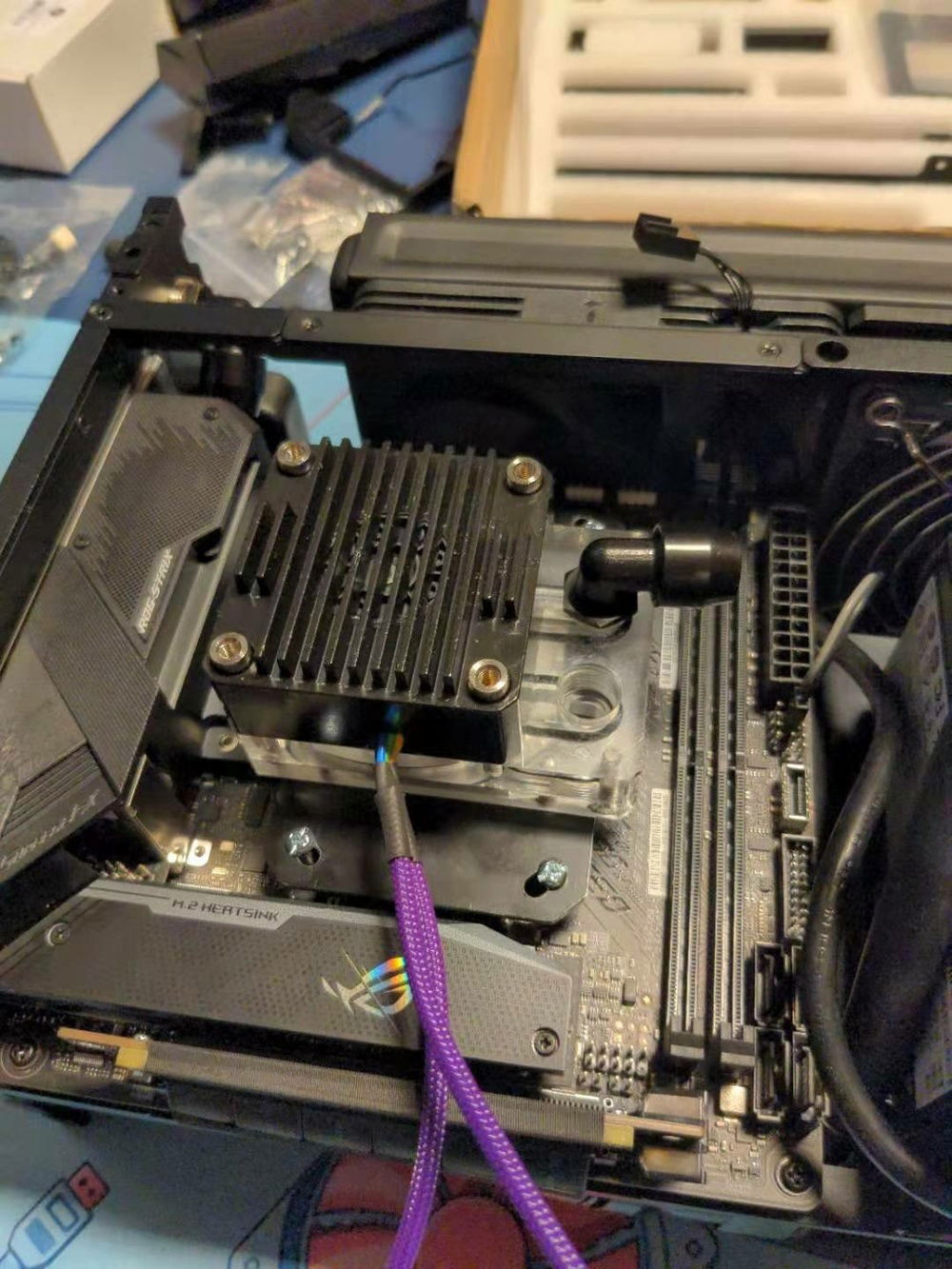 Since Nouvolo shipped me the wrong screws, I had to make do with some random HomeDepot screws.