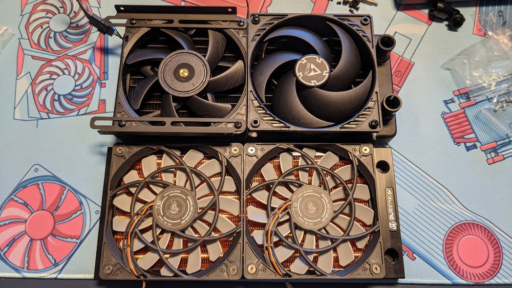 The two radiators I used: EK Classic 240 with a12x15 and P12, and Hanjiang 17mm 240 with two 12012.