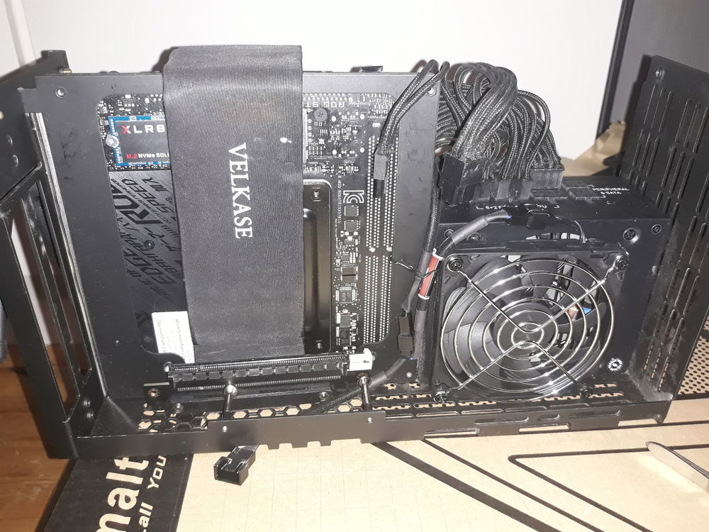 pic showing gpu side with the 92mm internal fan