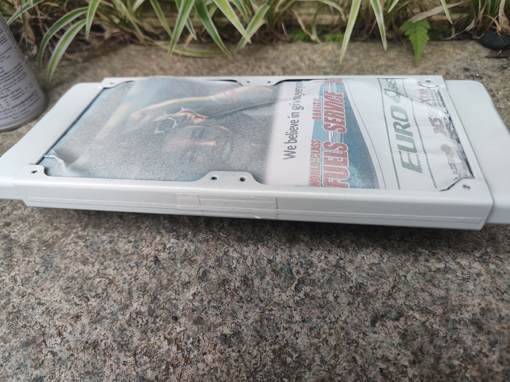 Painting the radiator satin white, to match my bottom HWL Nemesis satin white rad.