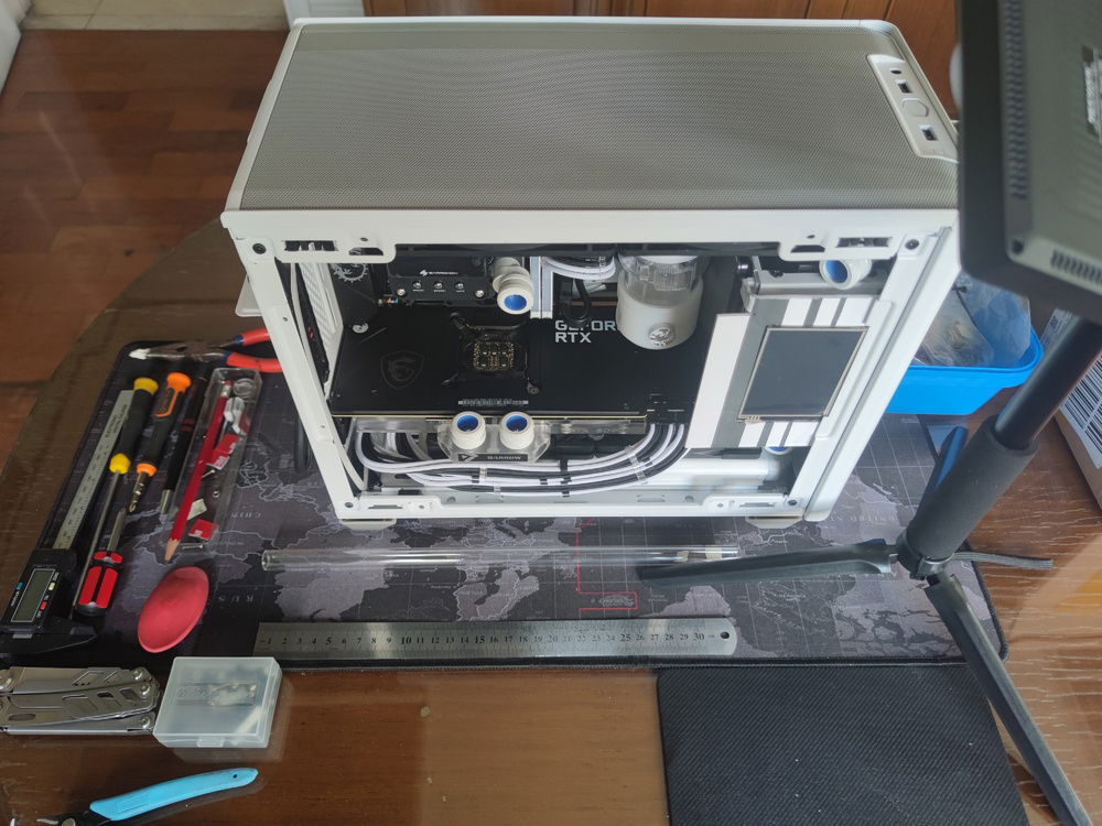 Arranging my tools before the bedlam.