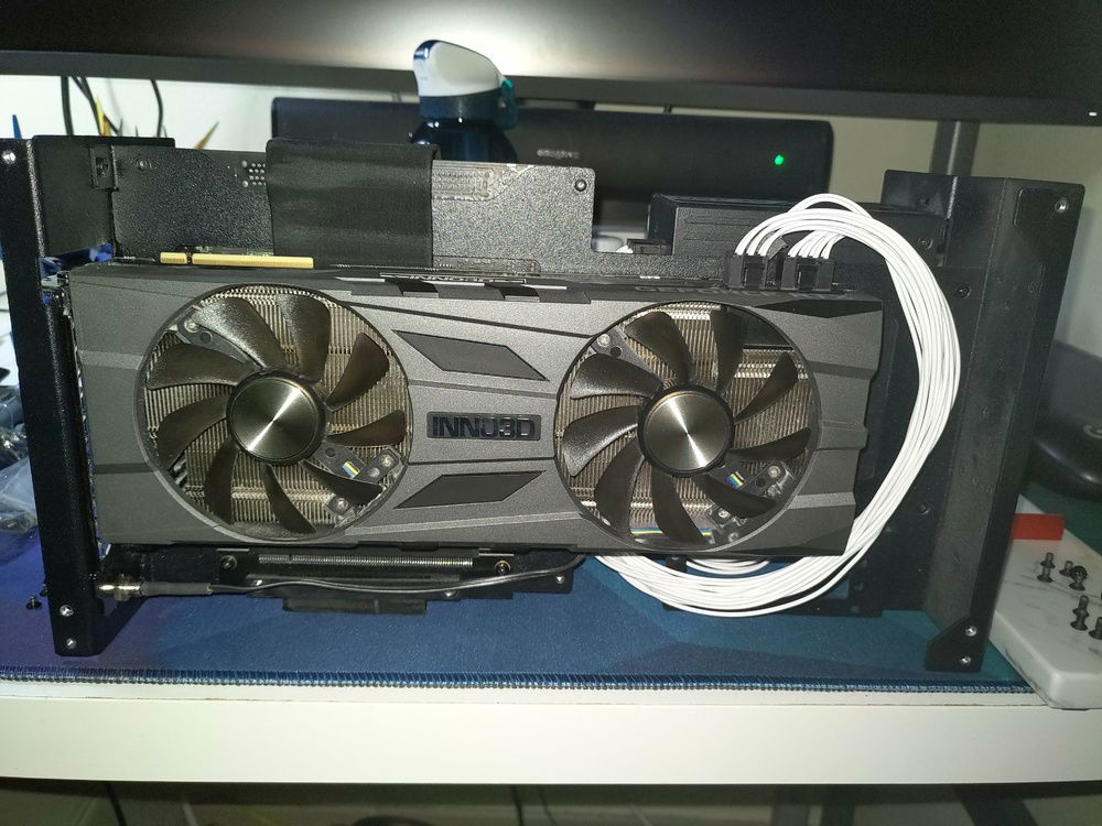 GPU view with case laid horizontally