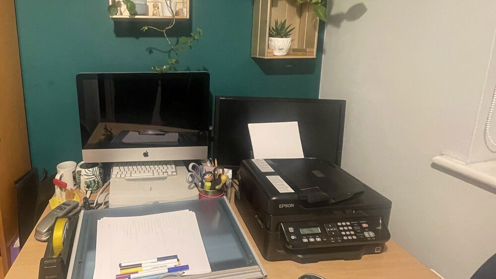 Shared space. Wife mode Mac.