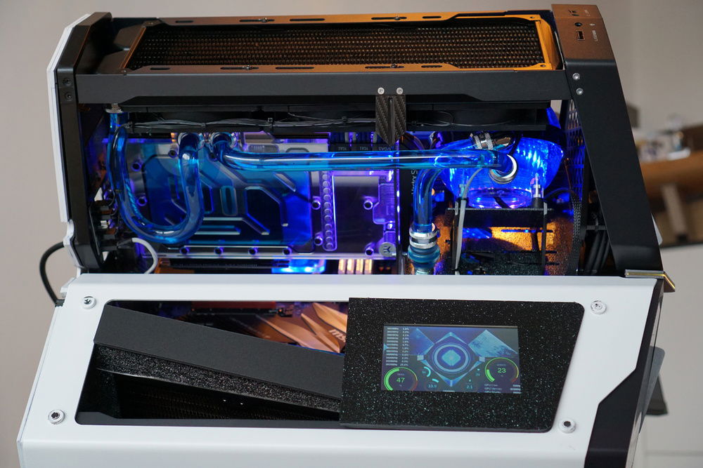 DESTINY main GPU cooling hidden when case closed