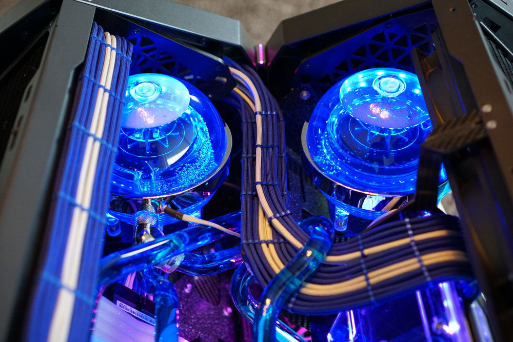 DESTINY The two spheres and GPU cablilng