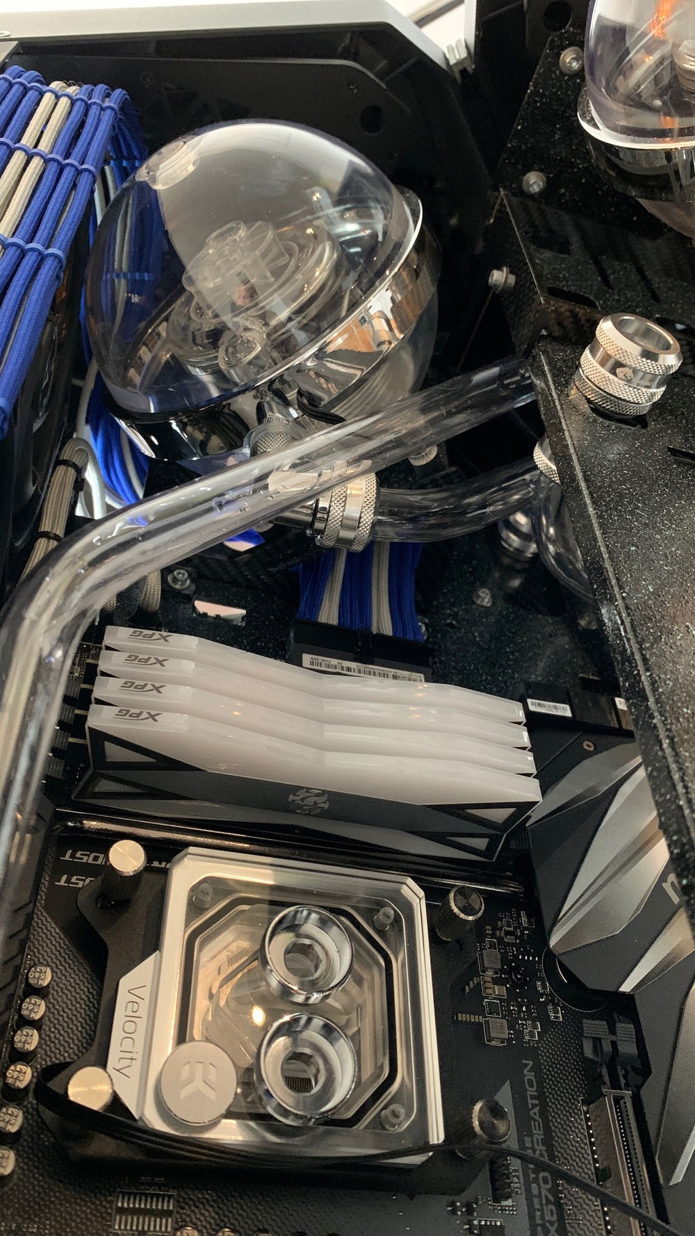 Tight spaces around the memory