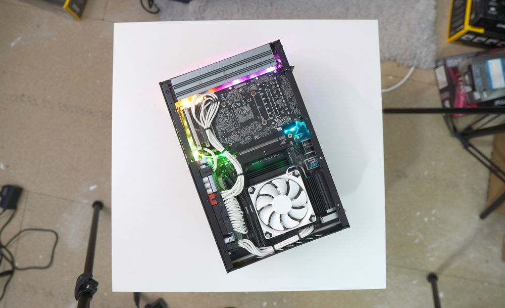 The Skyreach 4 Mini case was already beautiful on the outside and hopefully this build is beautiful on the inside too!