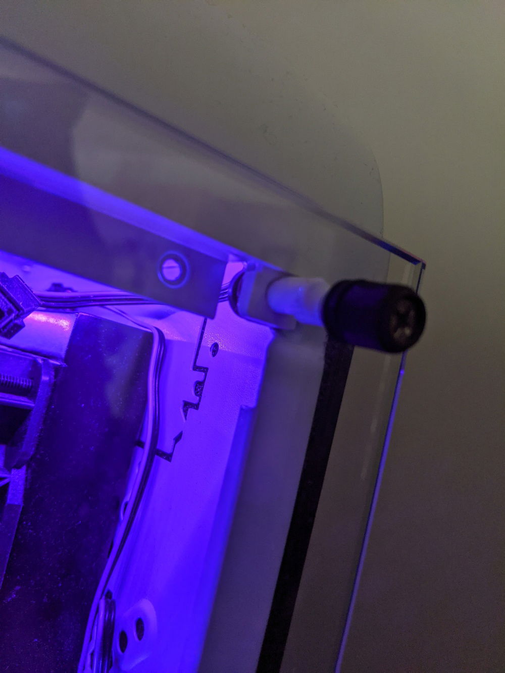 Here you can see the 3D printed standoffs for the glass panel.