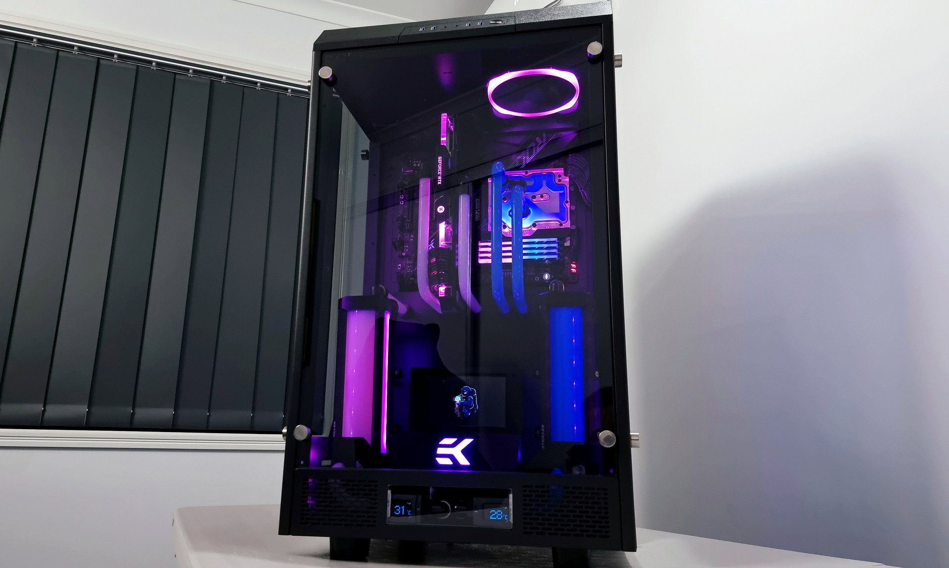 Huge Dual Custom Watercooled PC Front & Back! » builds.gg