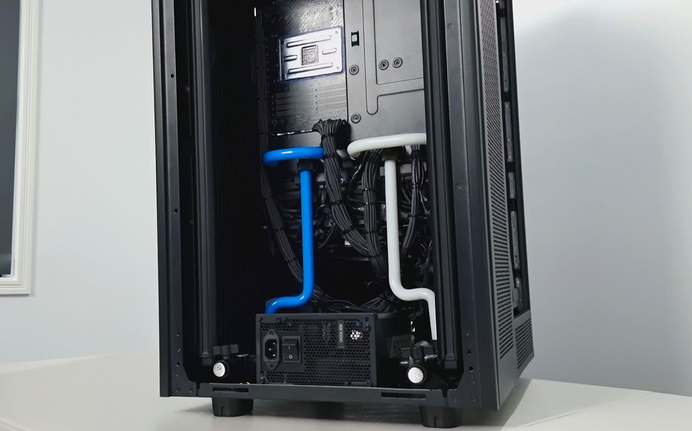 Back of case hardline watercooled