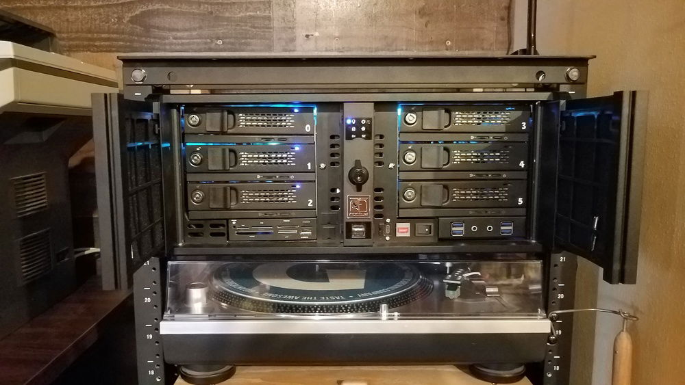 Front I/O: x6 SATA III Hot-Swap bays w/ individual speed controlled cooling fans and SATA power switches; x1 USB-C 3.2 Gen1; x4 USB-A 3.2 Gen1; x1 Front Audio HD; x3 USB-A 2.0; USB 2.0 memory card reader.
