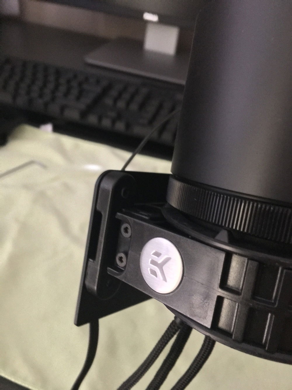 Custom made mounting-plate.