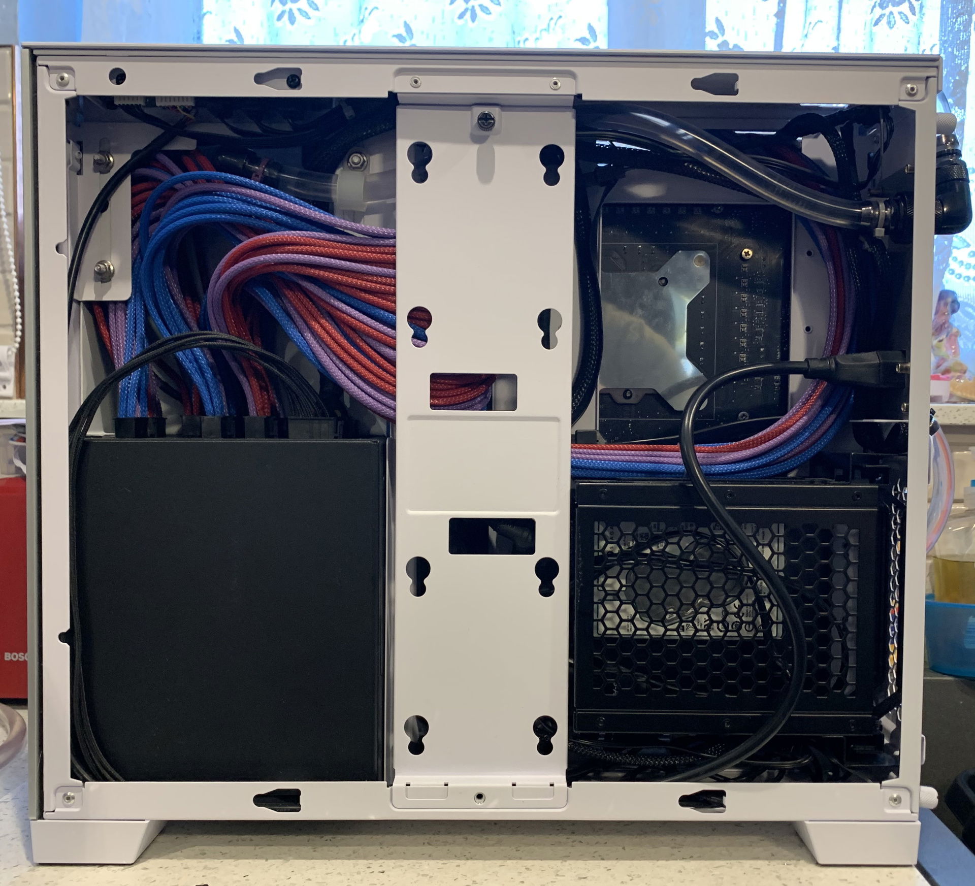 011D Mini With ATX PSU Configaruble Internal External Loop Builds Gg