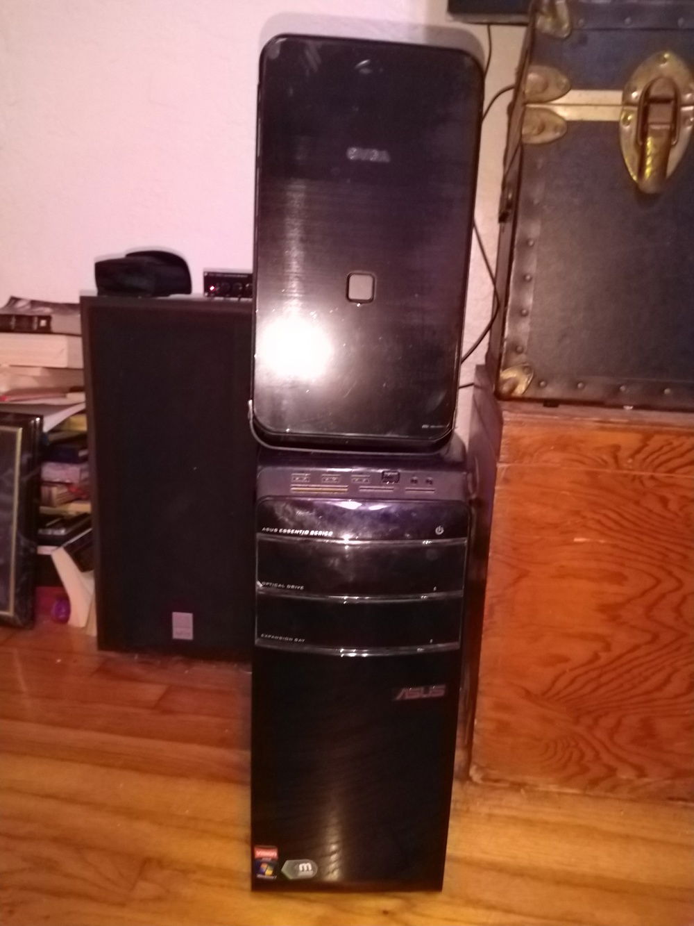 Front view(old mini tower for size comparison)