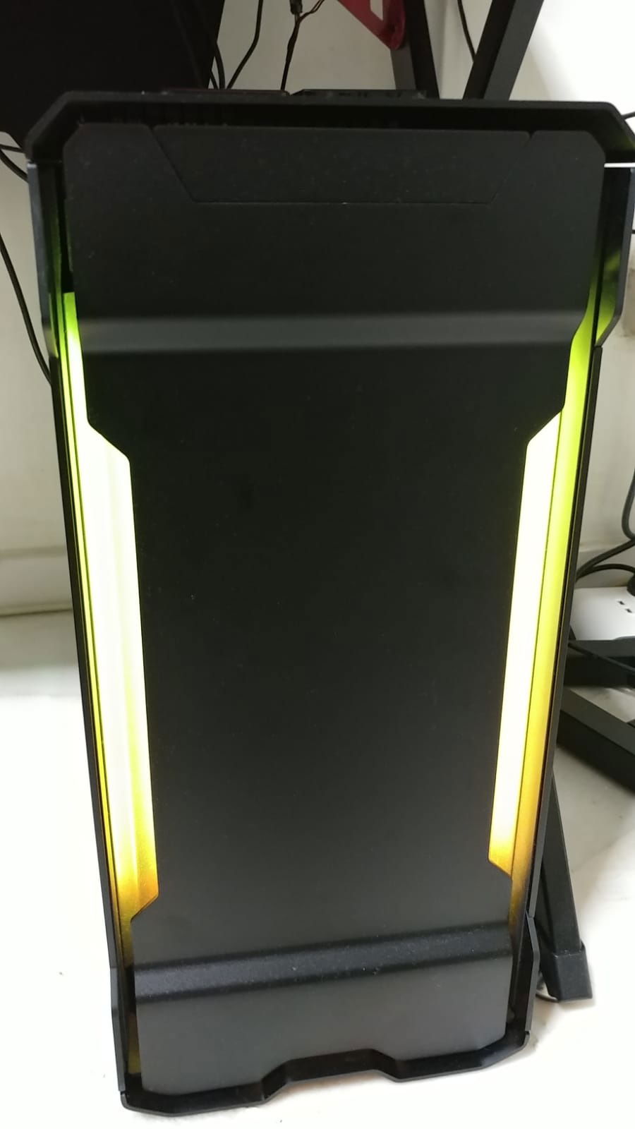 Front of Evolv X