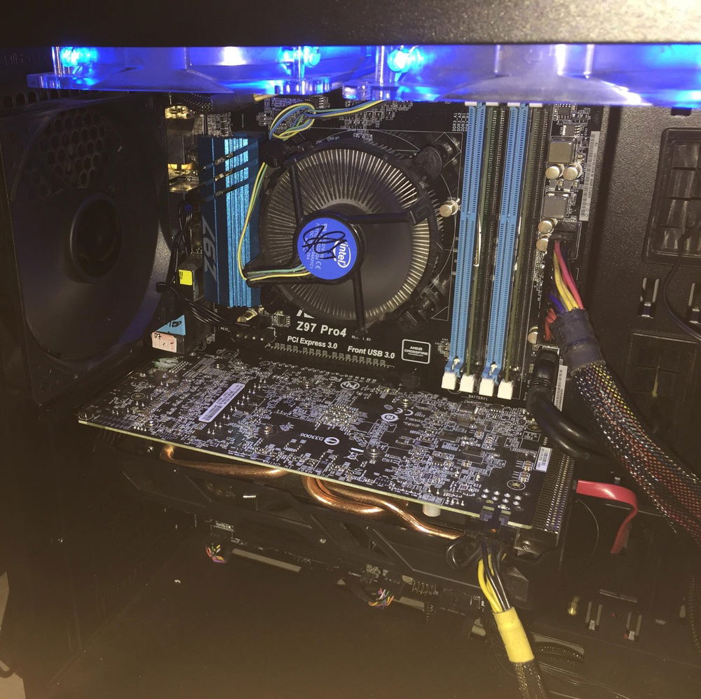 excuse my crappy cable management.