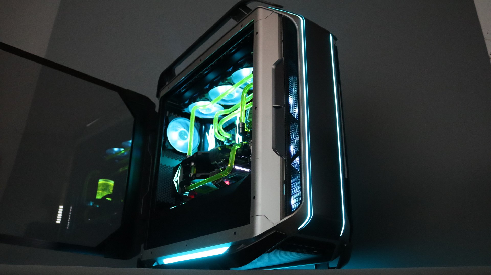 Cooler Master Cosmos C700M » builds.gg