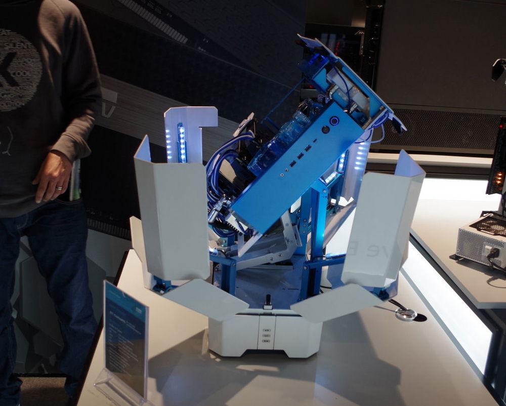 Pre Final Version of our build. Displayed at the KLEVV Booth @ Gamescom