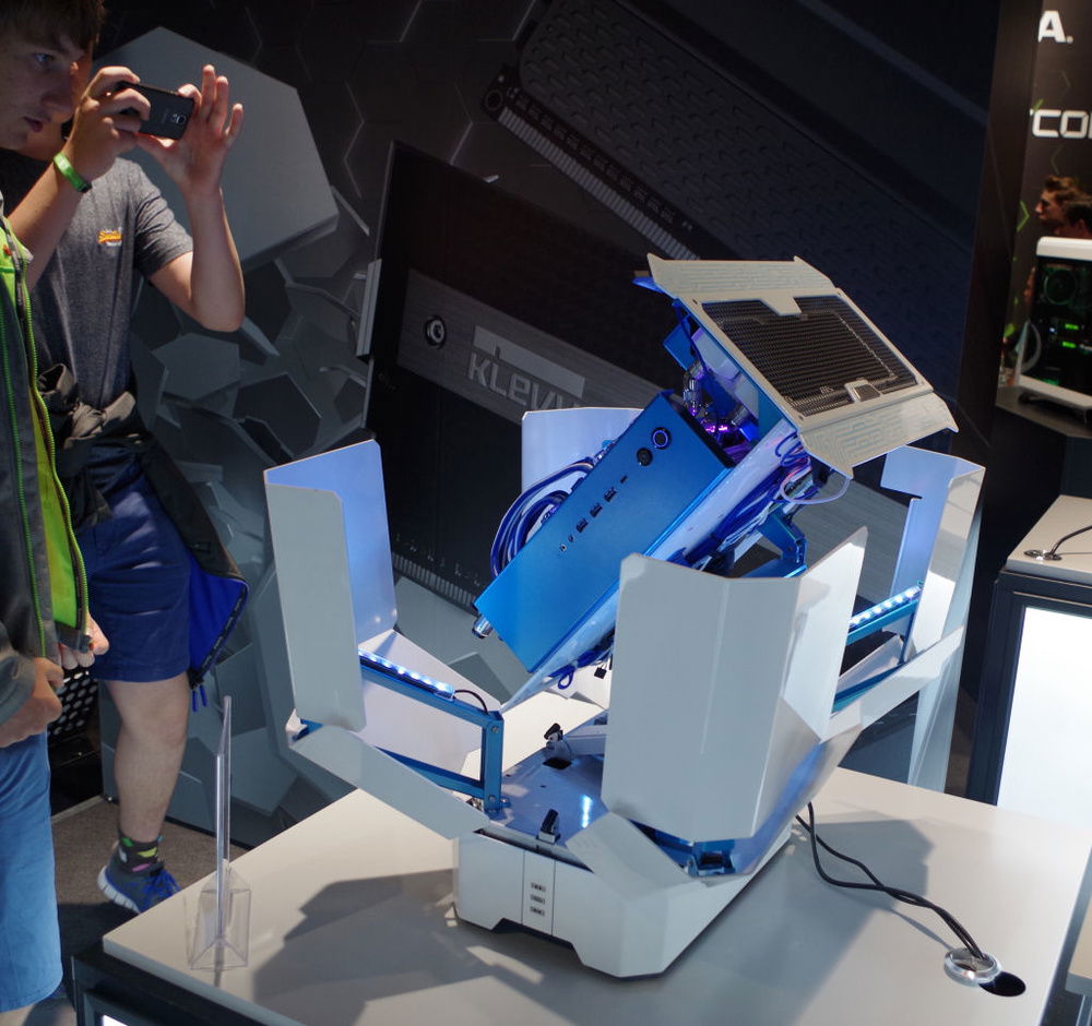 Pre Final Version of our build. Displayed at the KLEVV Booth @ Gamescom