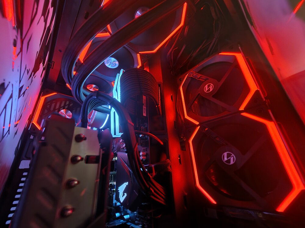 you can see the mess of a fan cable hub i tried to hide there...