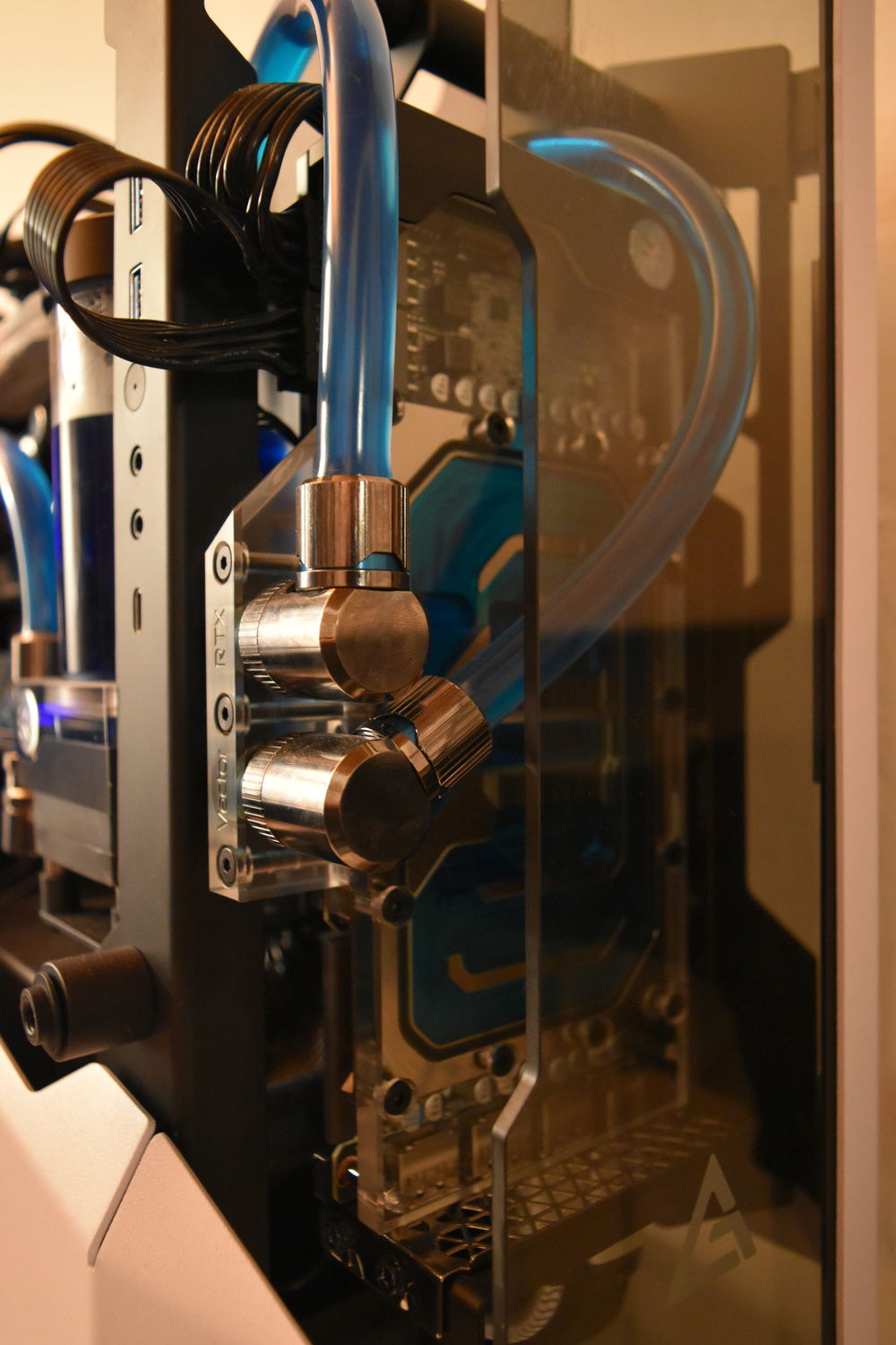 Front, GPU waterblock close-up, lights off