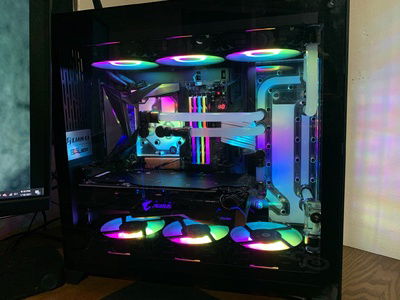 RED gaming pc » builds.gg