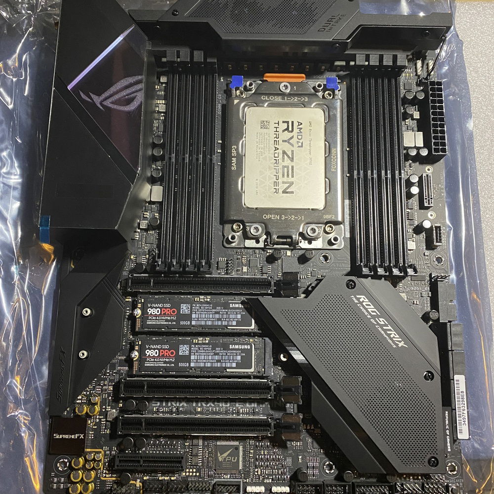 The XTR40-E before going in to place. The 2 x 500gb NVMe are striped for speed.