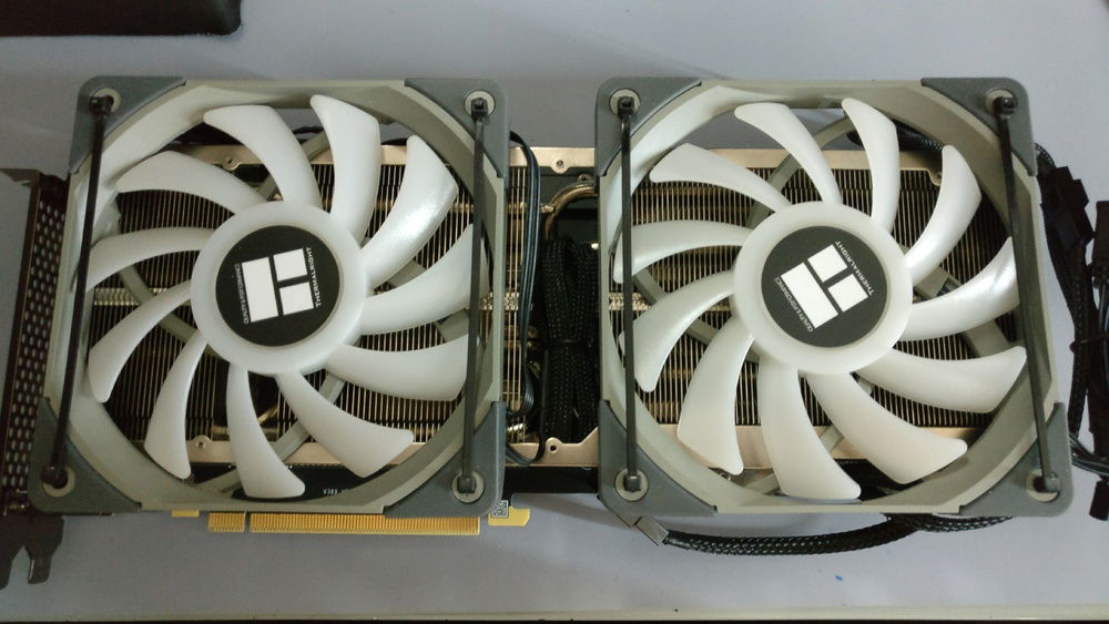 Deshroud mod, replaced fans with TL-C12015L
