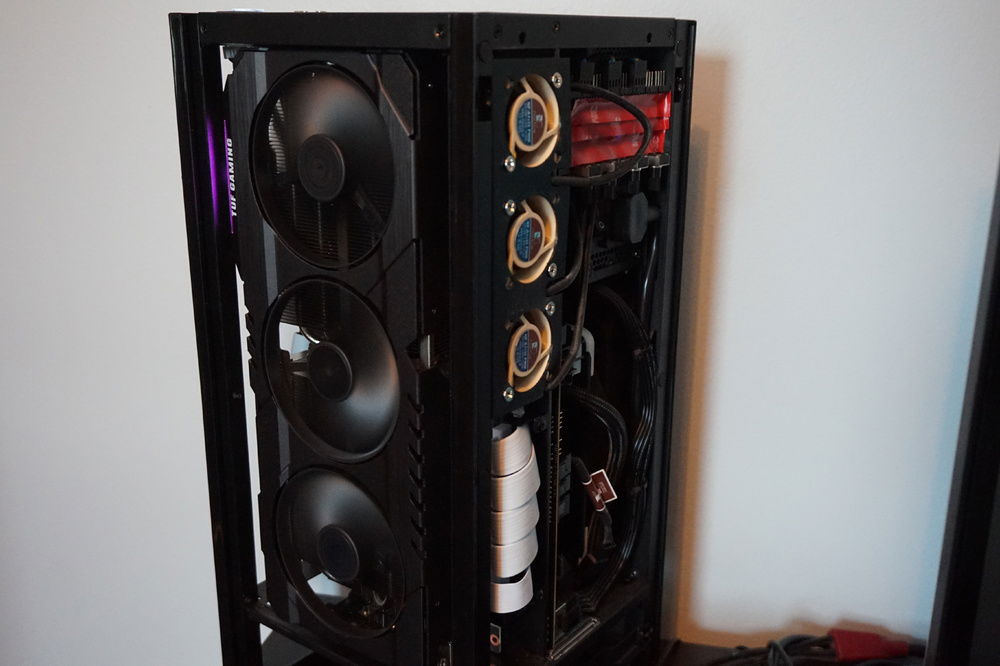 The 40mm fan bracket was found on Etsy and the controller was found on Ebay