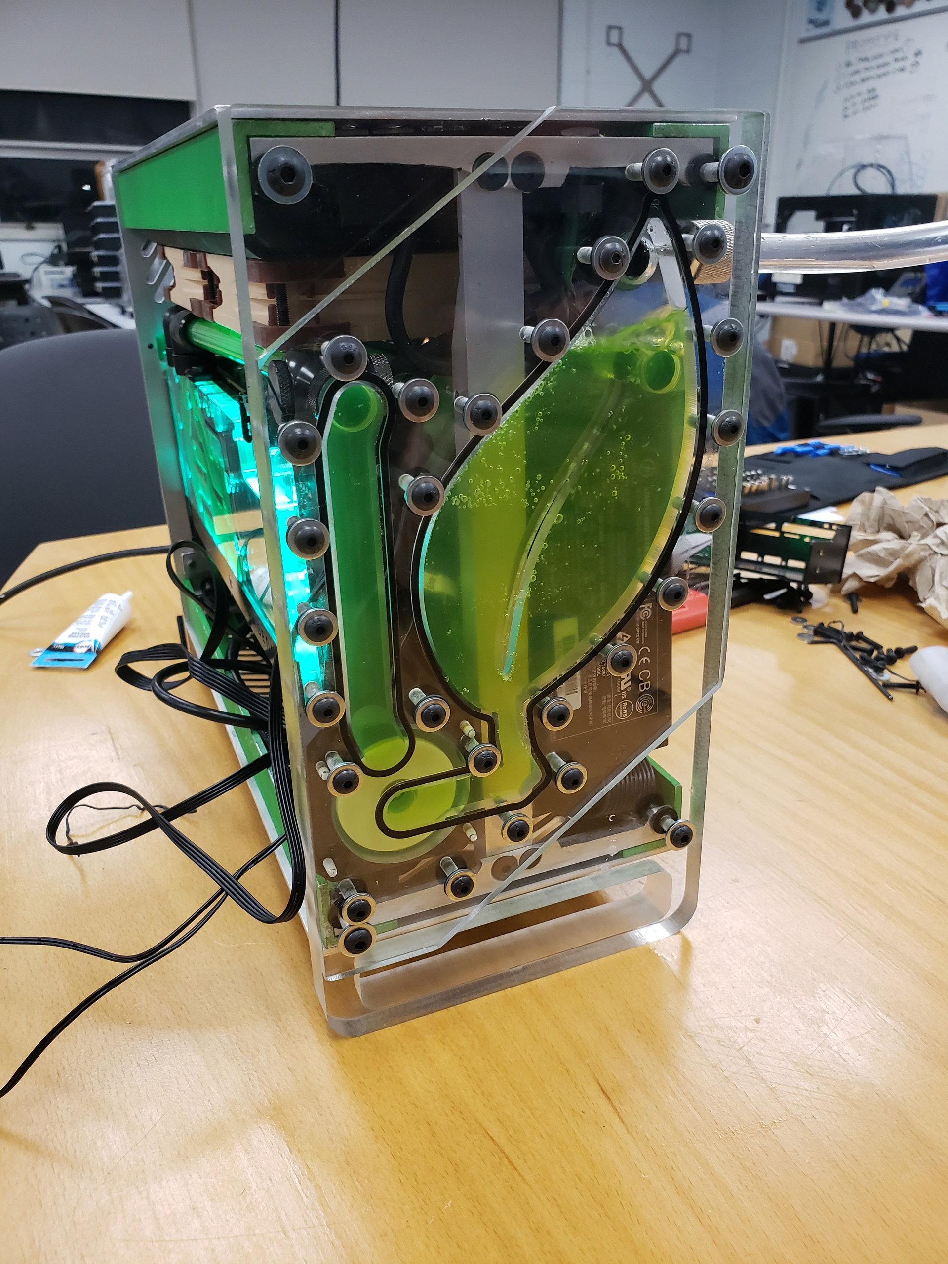 Hardline Custom Compact Lan Case » builds.gg