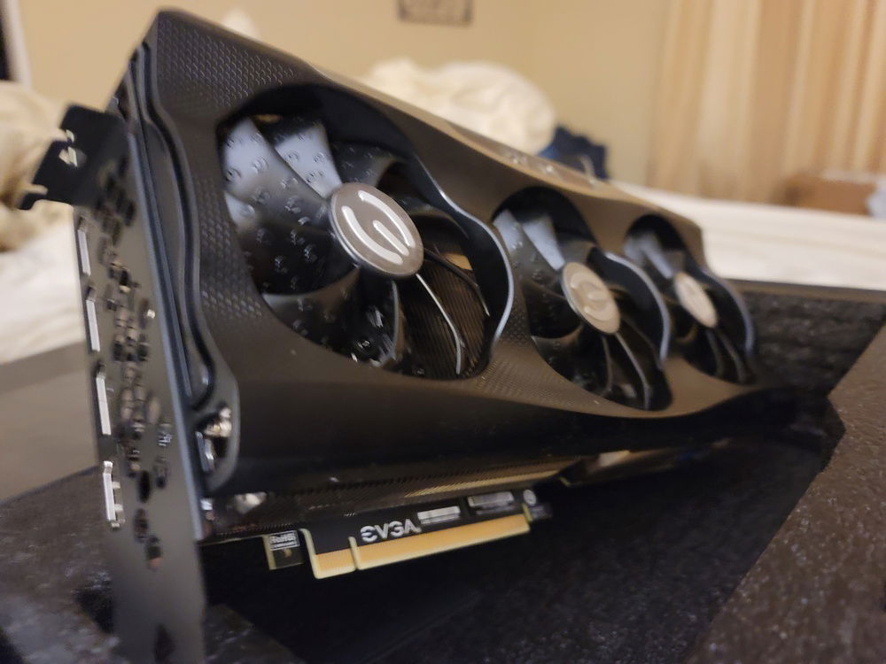 The 3090 heatsink took some real effort to get off.