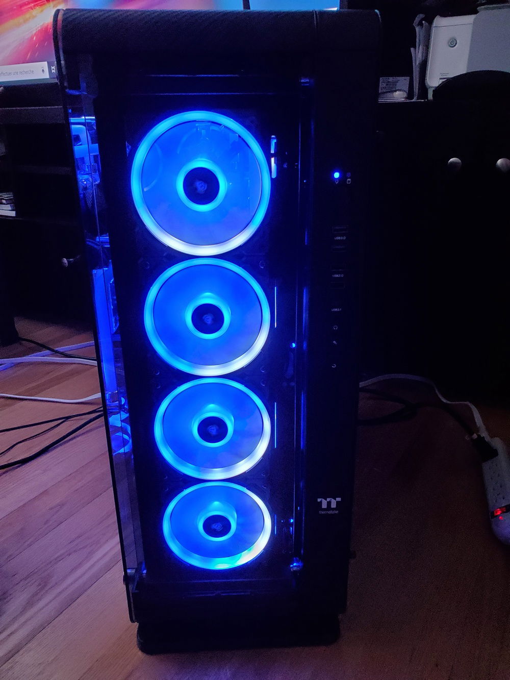 Still have to find the right settings for the lighting. Going to be white/blue.