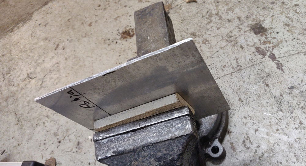 Ready for some filing, notice the great ergonomics of just putting the vice on the ground