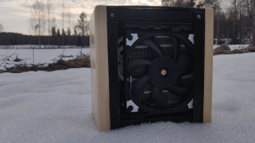 Graphics side without panel