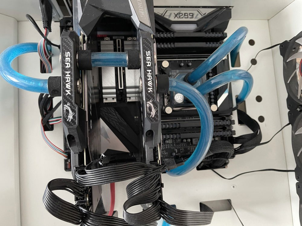 Desk without plate right before maintenance due to air in the loop