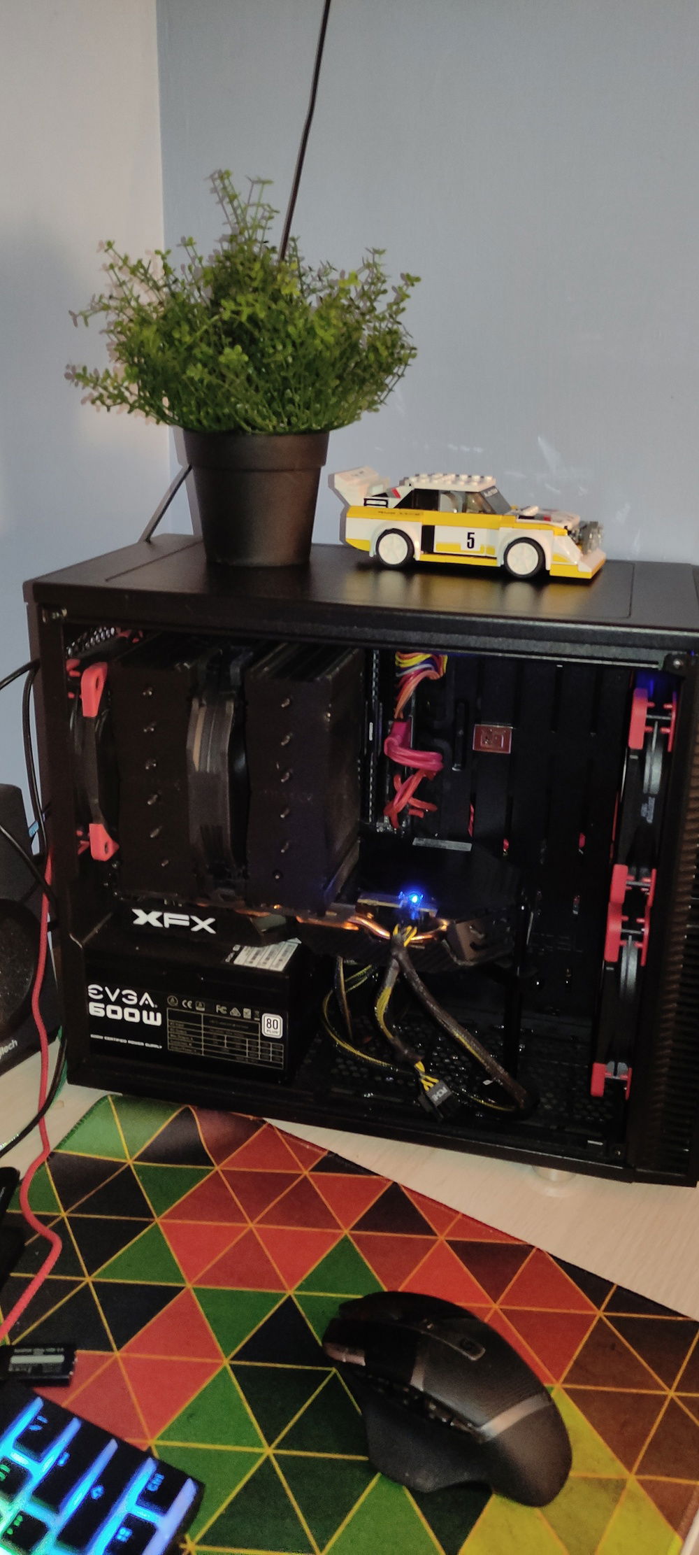 How do you all get such nice photos??

Bonus Quattro because why the hell not!