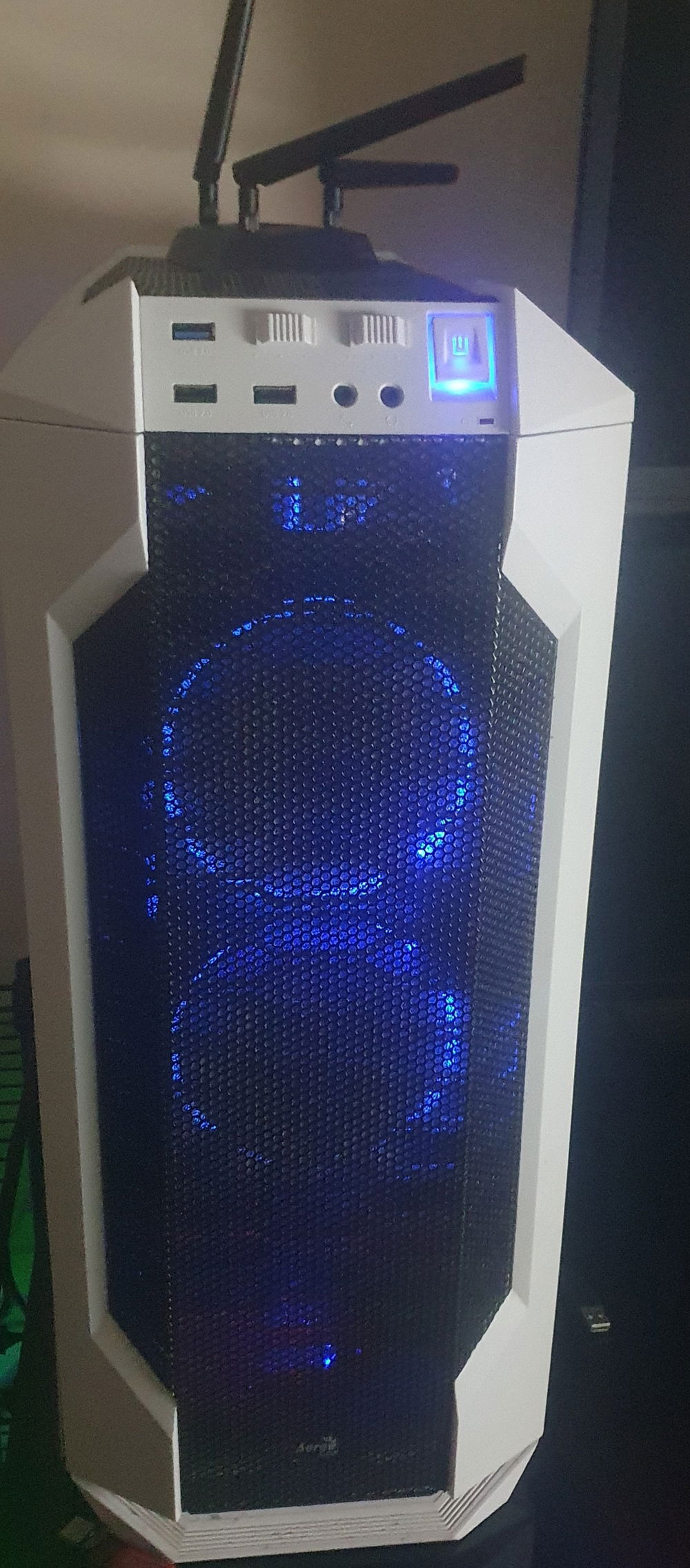 Looks plain from the front, just a hint of blue