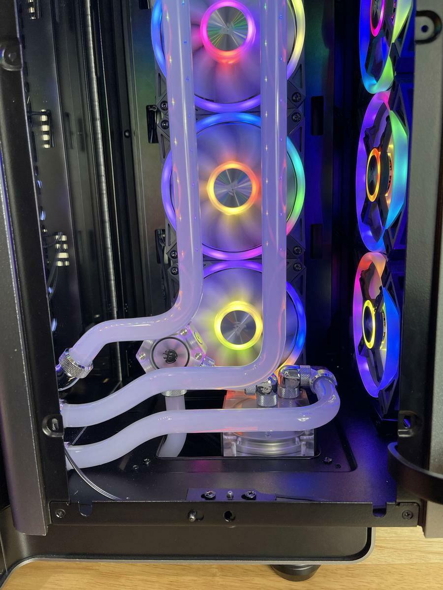 Flowmeter and pump housing