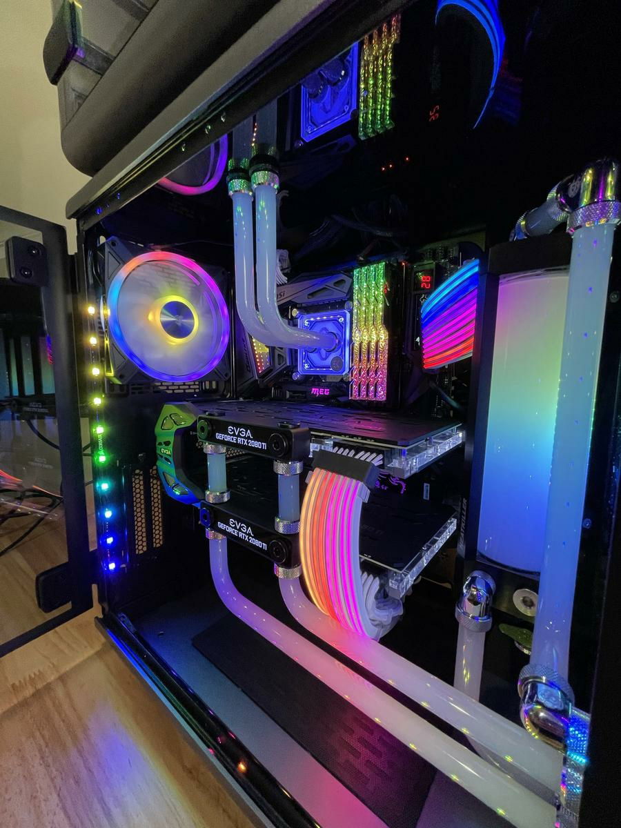 Main chamber w/Corsair QL140