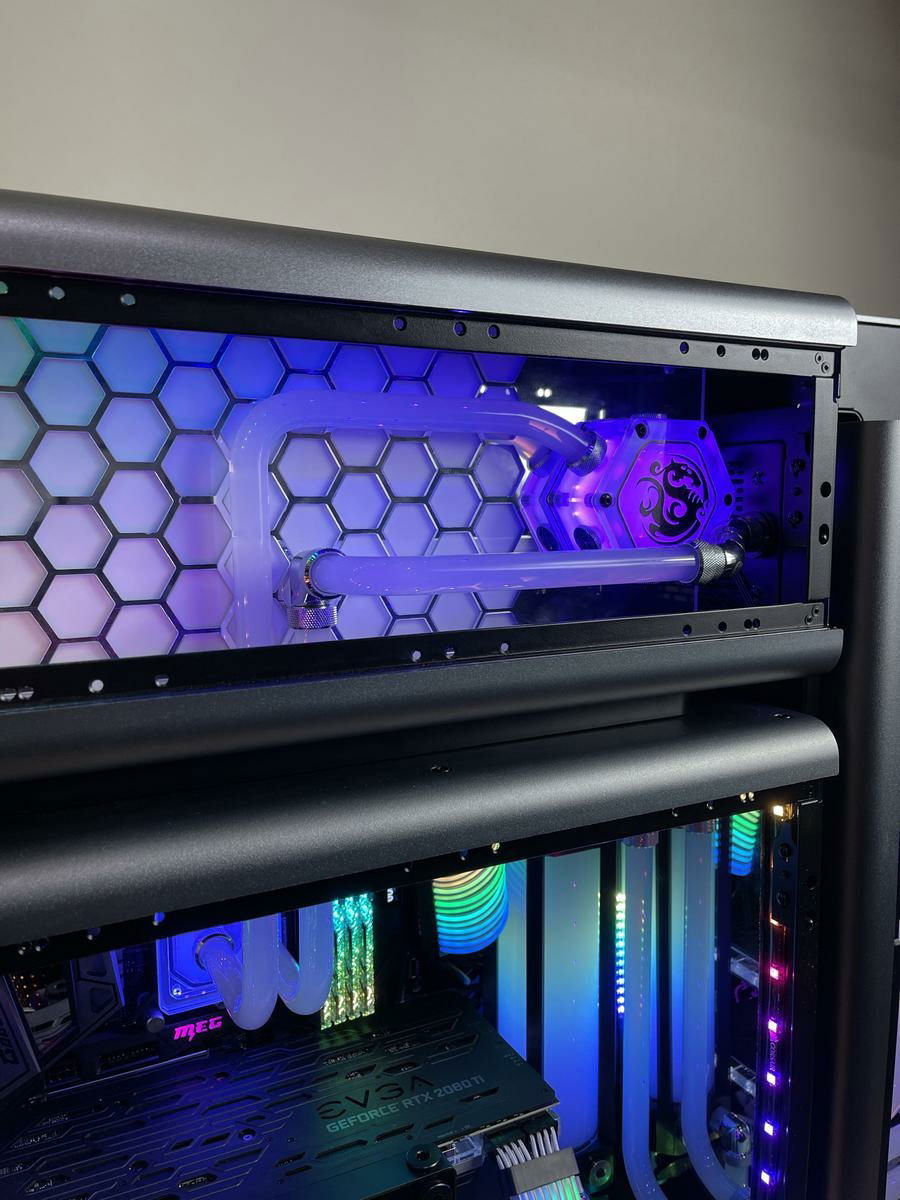 Top/power supply chamber